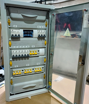 Пункт распределительный ЩР1436-231102-НД 32А 6кА 230/400В IP41 IEK