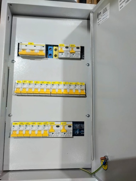 Пункт распределительный ЩР1436-292400-Н 125А 4.5кА 400/230В IP54 IEK (ЩСб-2)