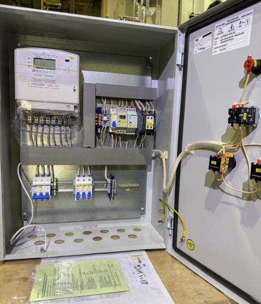 Щит управления освещением ЩУНО88101-3574, 32 А, 4.5 кА, 400/230 В, учет, фотореле/таймер, IP66