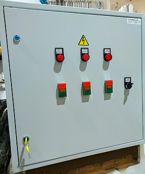 Щит управления уличным освещением ЩУНО4532-3174, 10 А, 10 кА, 400/230 В, фотореле, 3 линии управления, IP54