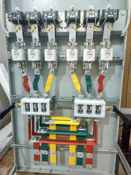 Вводной шкаф  ВРУ8311-2402 400А 15кА 400V ВР32 FU Wh IP31 (ВРУ1-13-20)