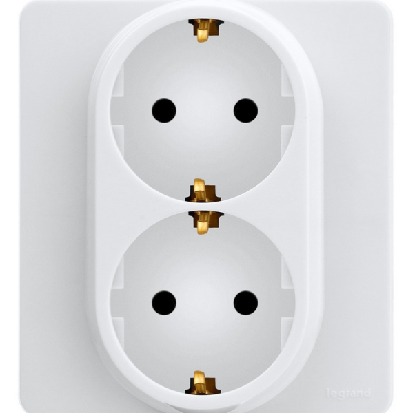 Розетка 2-местная Legrand INSPIRIA, 16 А, 250 В, с заземлением, белый