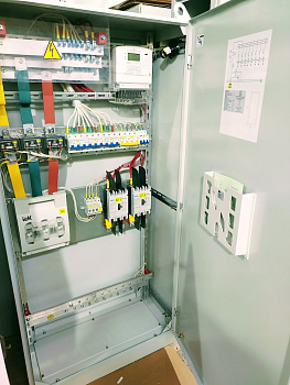 Щит учетно-распределительный ЩУРЭ8507-1702, 500 А, 10 кА, 400 В, учет 1 место, IP54