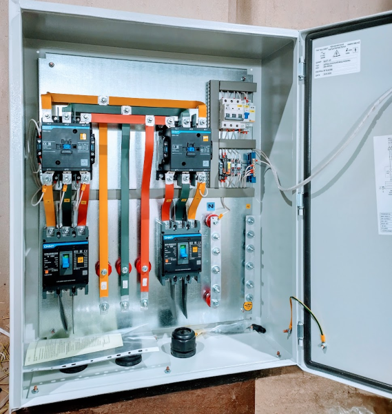 Щит аварийного переключения ШАВР8304-110221 250А 10кА 400V схема 2-1 контакторы IP31 IEK/CHINT