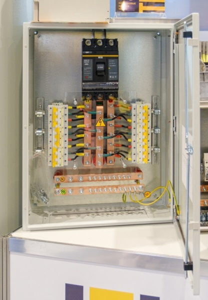 Пункт распределительный ПР8503-1129-66 250А 35/10кА 400/230В IP31 IEK